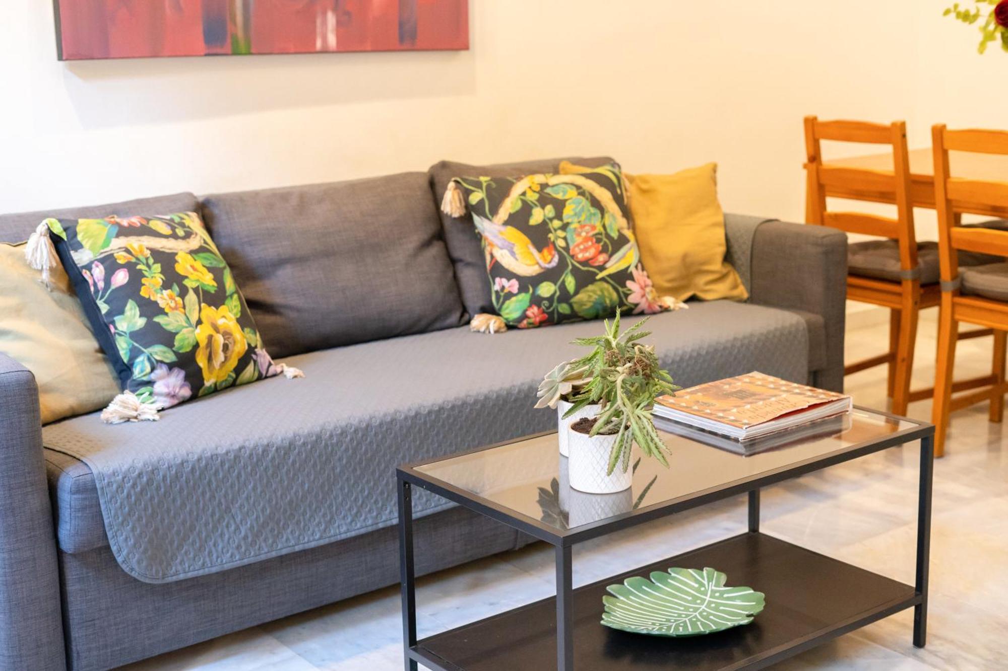 Apartamentos Granata — Photos 1